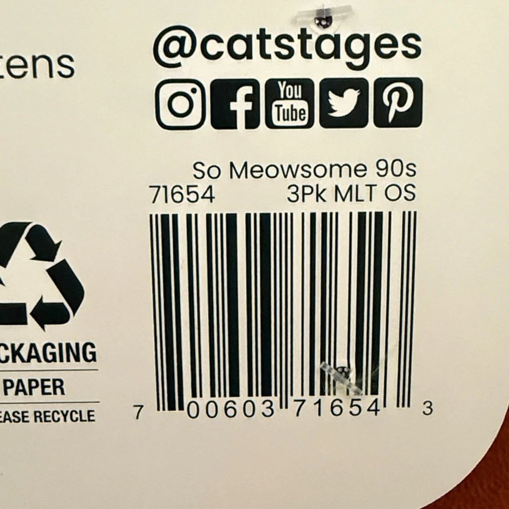 NWT 5 Fun Cat Toys: 3-pack “So Meowsome 90’s” plus 2 velvety rattle balls